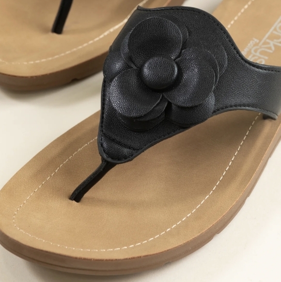 Corkys Black Floral Thong Sandals So Delish Size 9 New - Picture 2 of 7